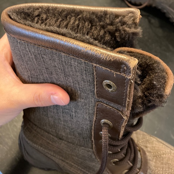 UGG Adirondack Vibram Waterproof Wool-Lined Lace-Up Boots Brown Women’s 7 - Picture 9 of 9